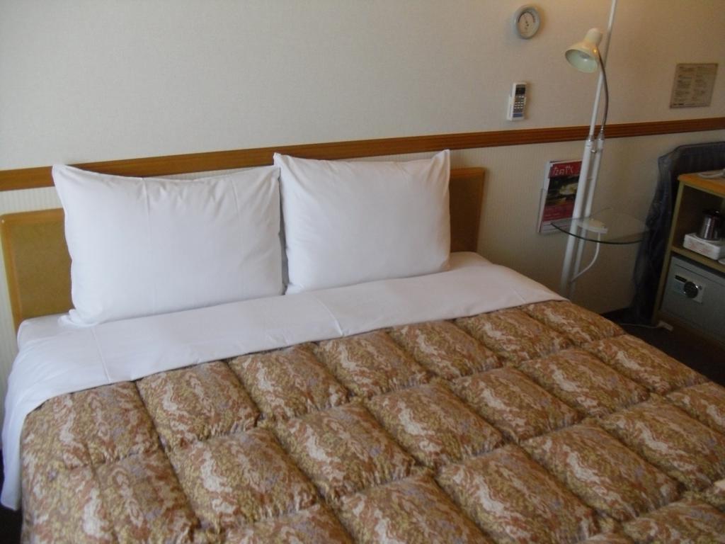 Toyoko Inn Tokyo Shinagawa-Eki Takanawa-Guchi Exterior foto