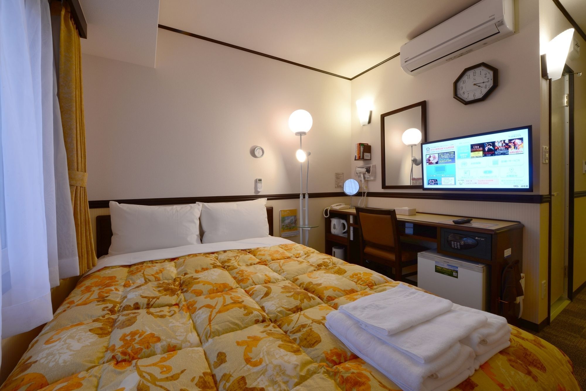 Toyoko Inn Tokyo Shinagawa-Eki Takanawa-Guchi Exterior foto